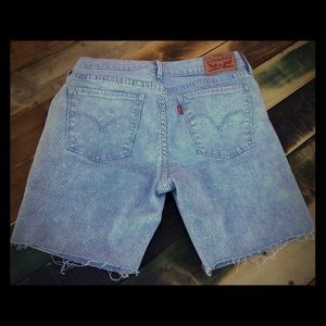 4/25 🌵🌵🌵 Levi’s Super Skinny Cut Off Shorts 28